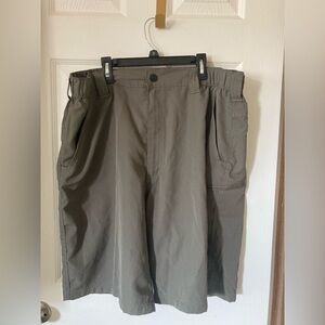 Wrangler Men's Gray Shorts